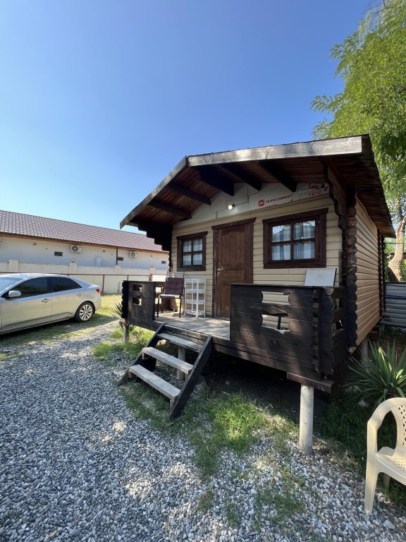 Молочный: База Отдыха Pitsunda House