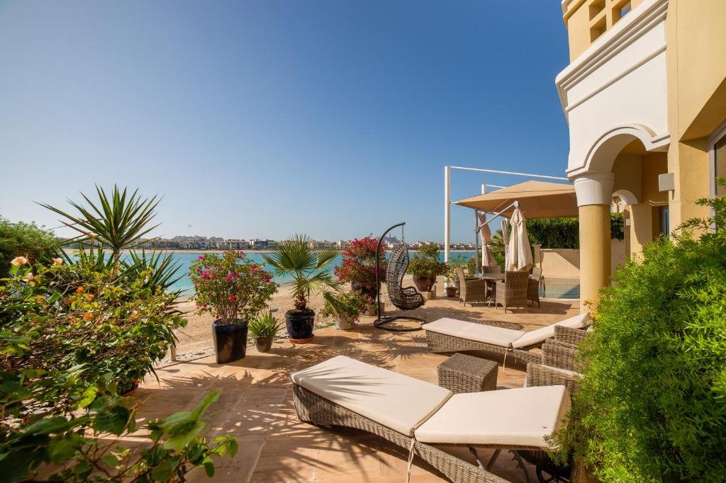 Deluxe 4BR Palm Villa With Private Beach and Pool with Complimentary Golf — фото 6