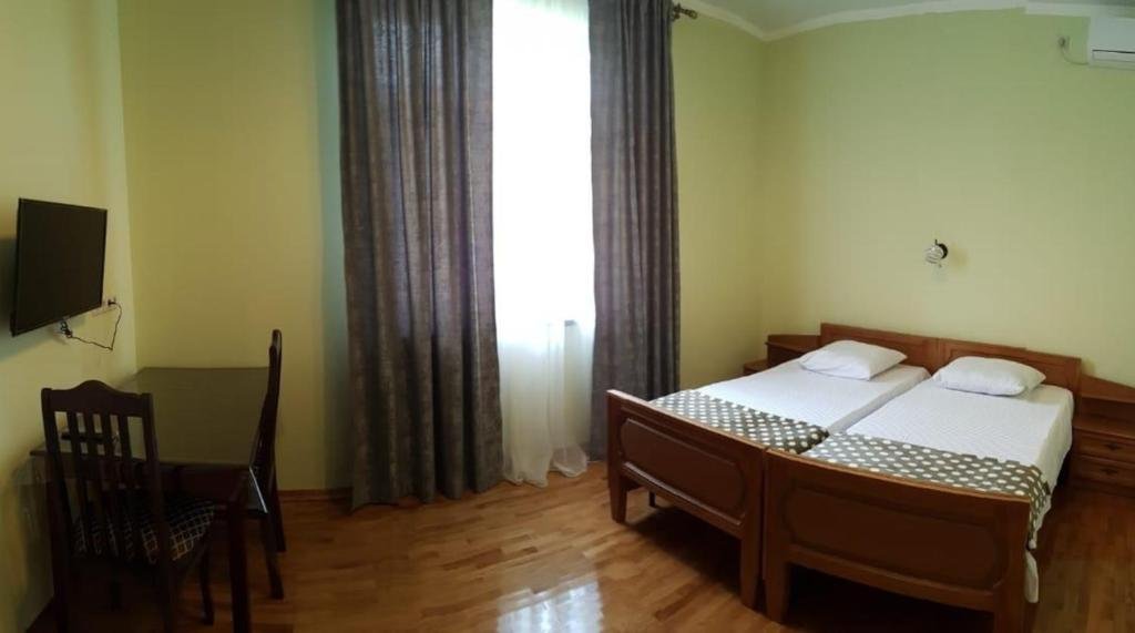 Гагра: Lora Guesthouse