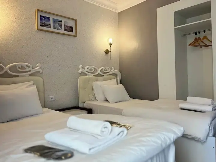 Усак: Hotel Sahlan 1