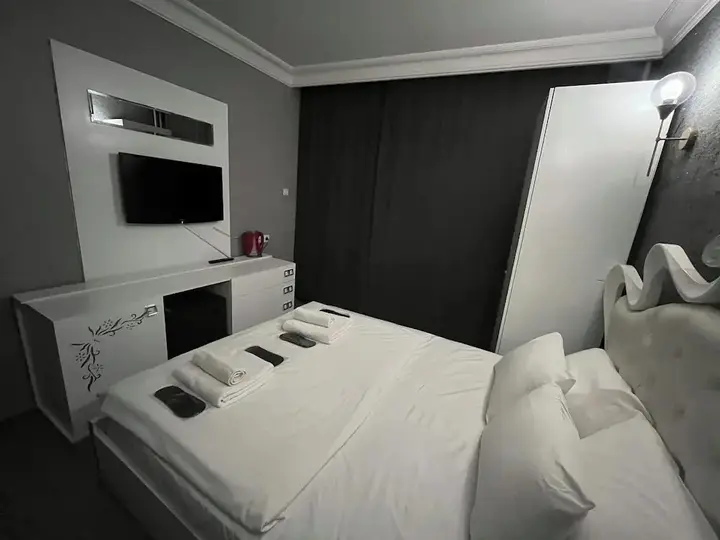 Усак: Hotel Sahlan 1