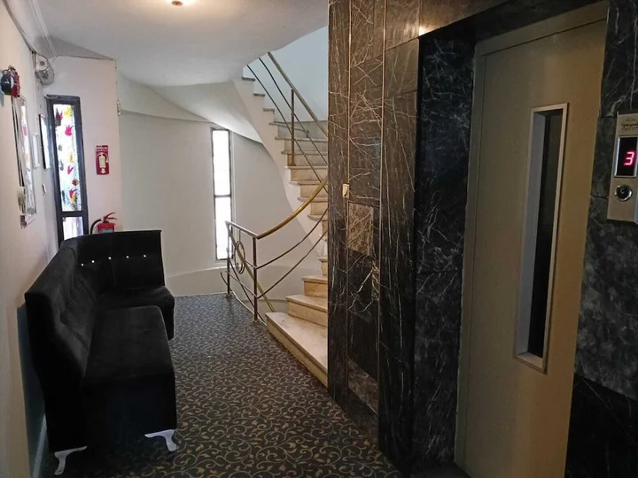Усак: Hotel Sahlan 1