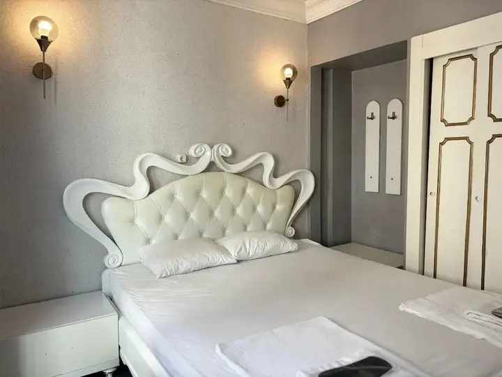 Усак: Hotel Sahlan 1