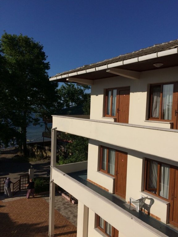 Дюздже: Karaburun Ankara Otel