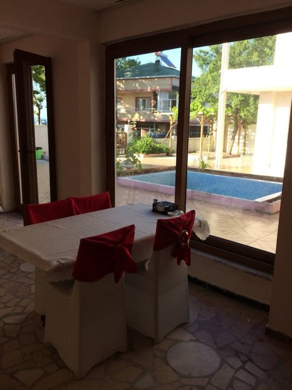 Дюздже: Karaburun Ankara Otel