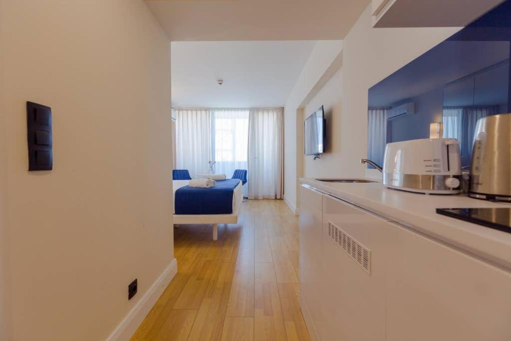 Батуми: Cozy and Stylish Apartment With Sea View In Batumi