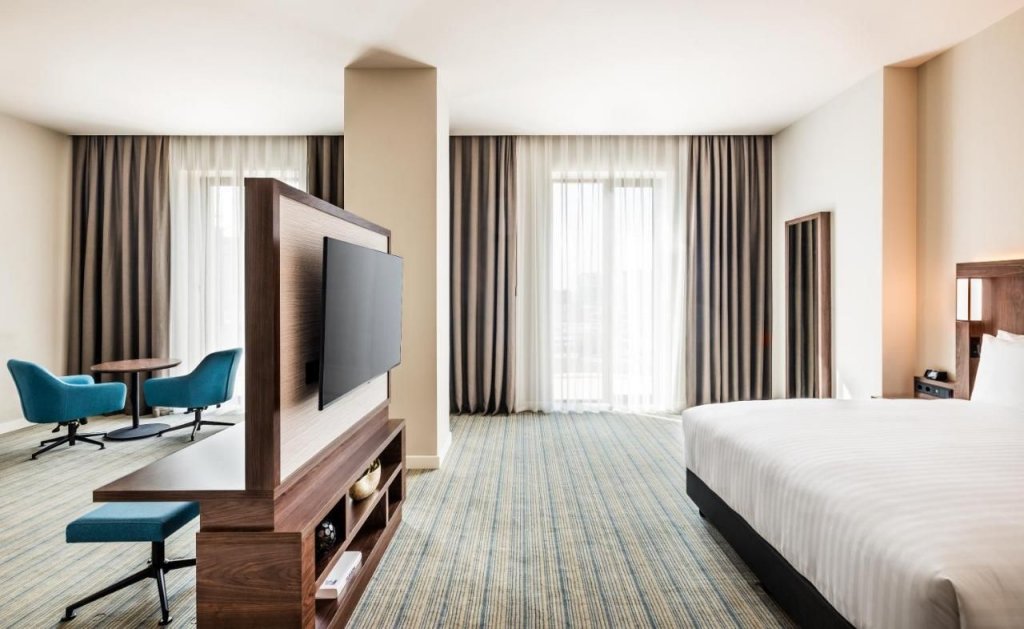 Баку: Courtyard Marriott Baku