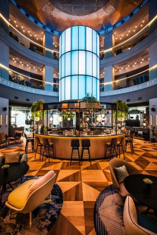 Баку: Courtyard Marriott Baku