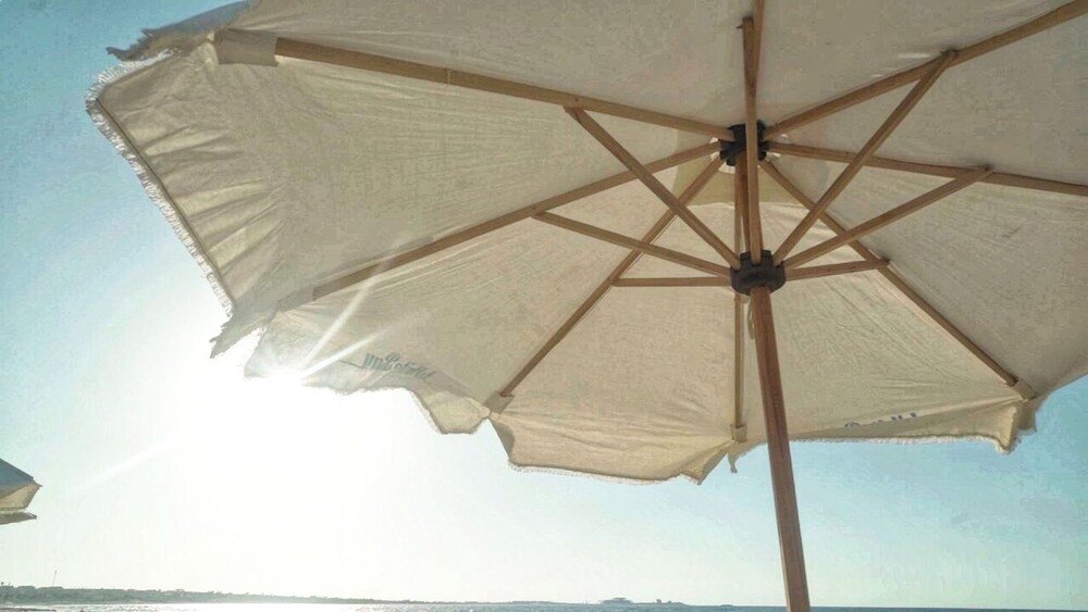 Мерса-Матрух: Nirvana Wellness Huts - White bay