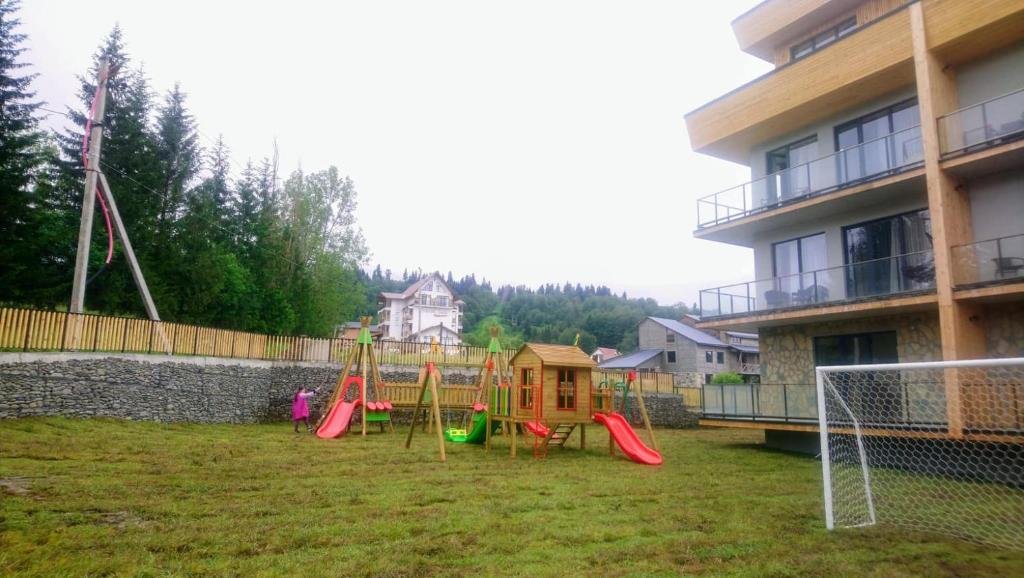 Бакуриани: Bakuriani Plaza 405b On The Adge Of The 25m Ski Track
