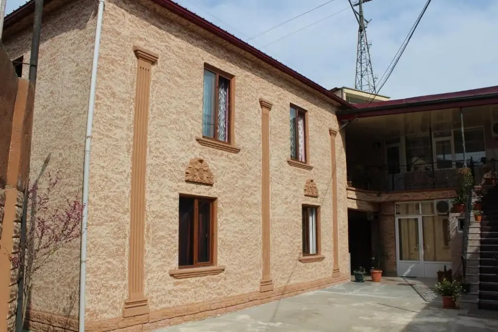 Батуми: Guest House Annamaria