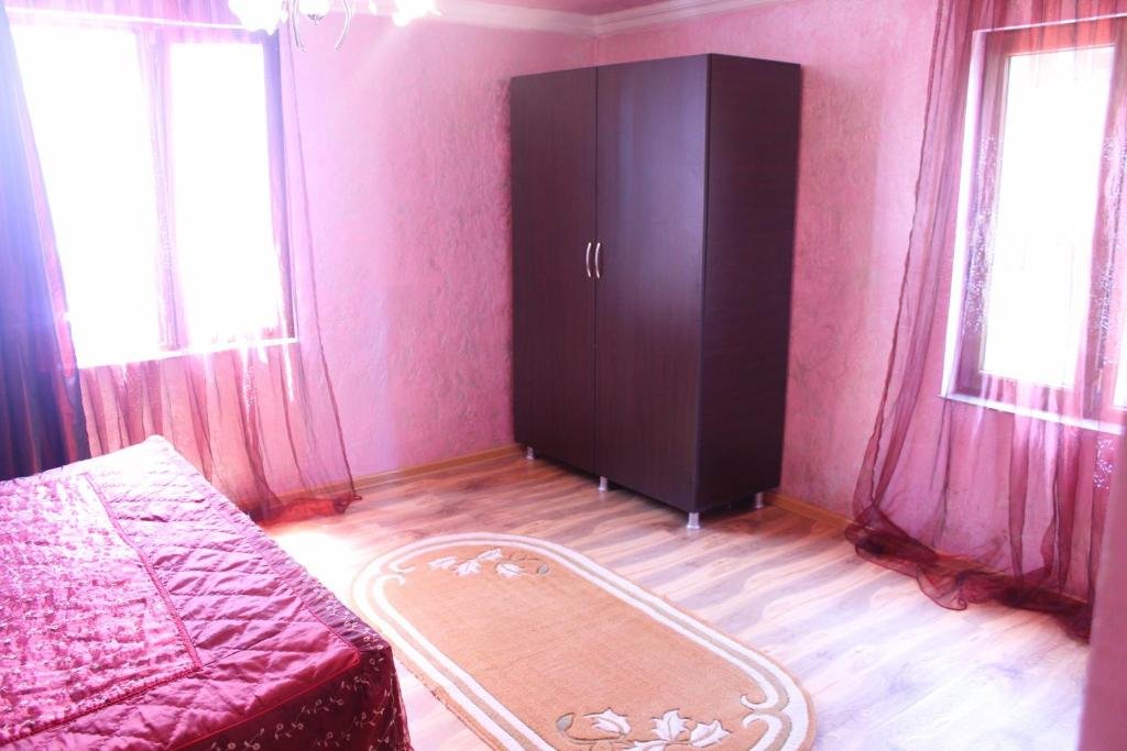 Батуми: Guest House Annamaria