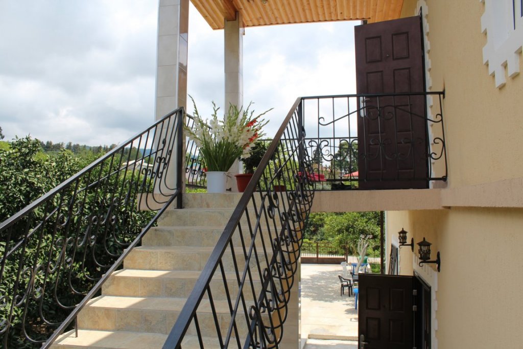 Верхняя Эшера: Divnyij Sad Guest House