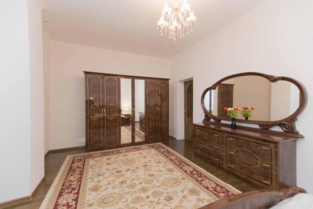 Астана: Diplomat Apartment on Sarayshyq st 34