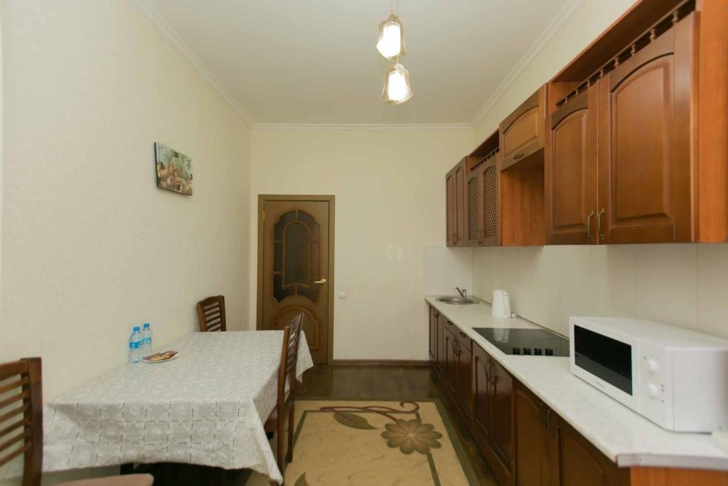 Астана: Diplomat Apartment on Sarayshyq st 34