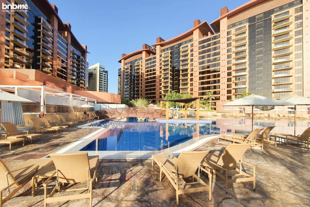 Дубай: Апартаменты bnbmehomes | PVT BBQ Patio @ Luxury Andaaz Resort-G05
