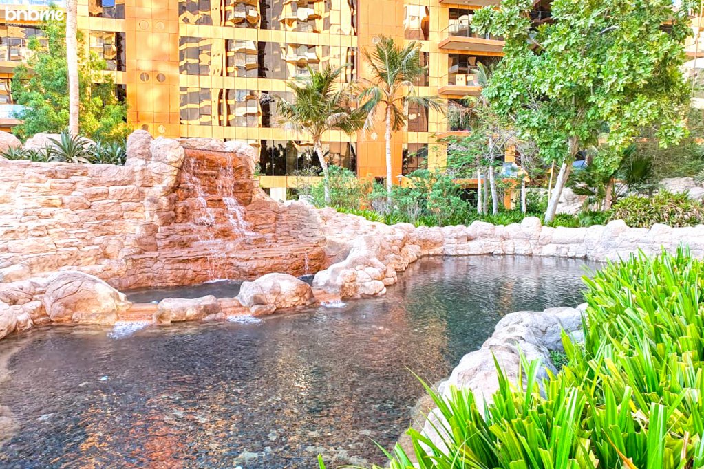 Дубай: Апартаменты bnbmehomes | PVT BBQ Patio @ Luxury Andaaz Resort-G05