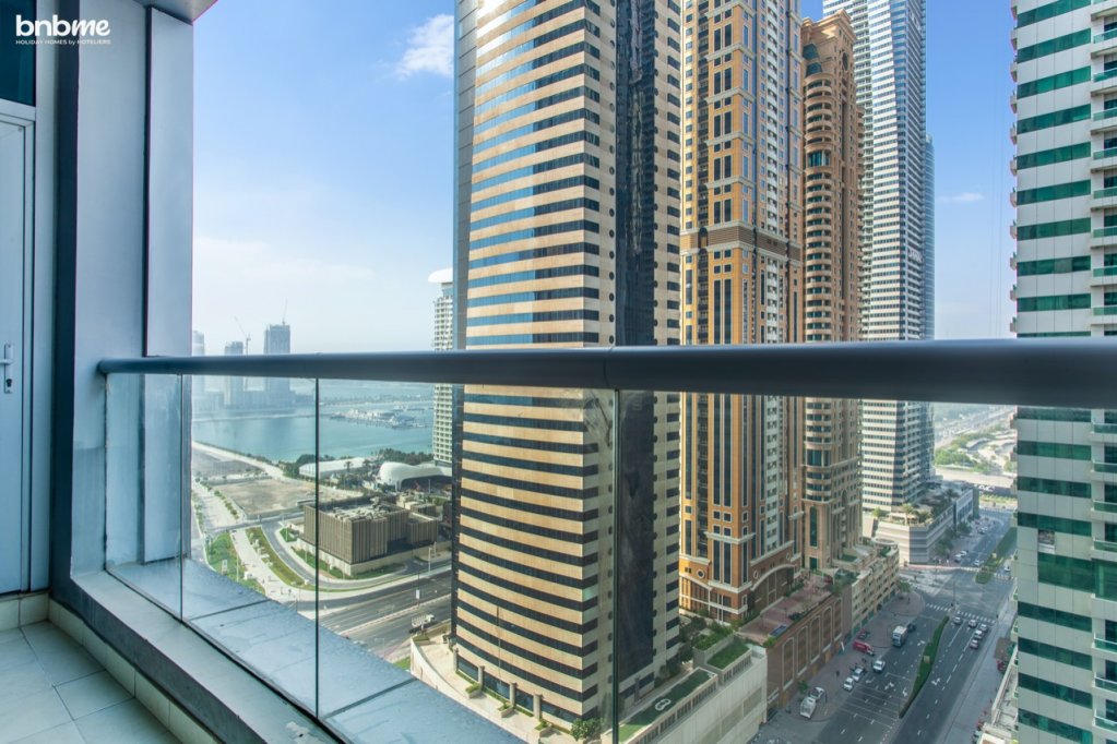 Дубай: Апартаменты bnbmehomes | Lux Sky Scraper in the Heart f Marina-2201