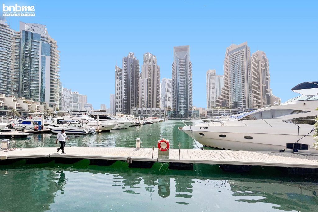 Дубай: Апартаменты bnbmehomes | Marvellous Marina Gem nr Ain Dubai - G05
