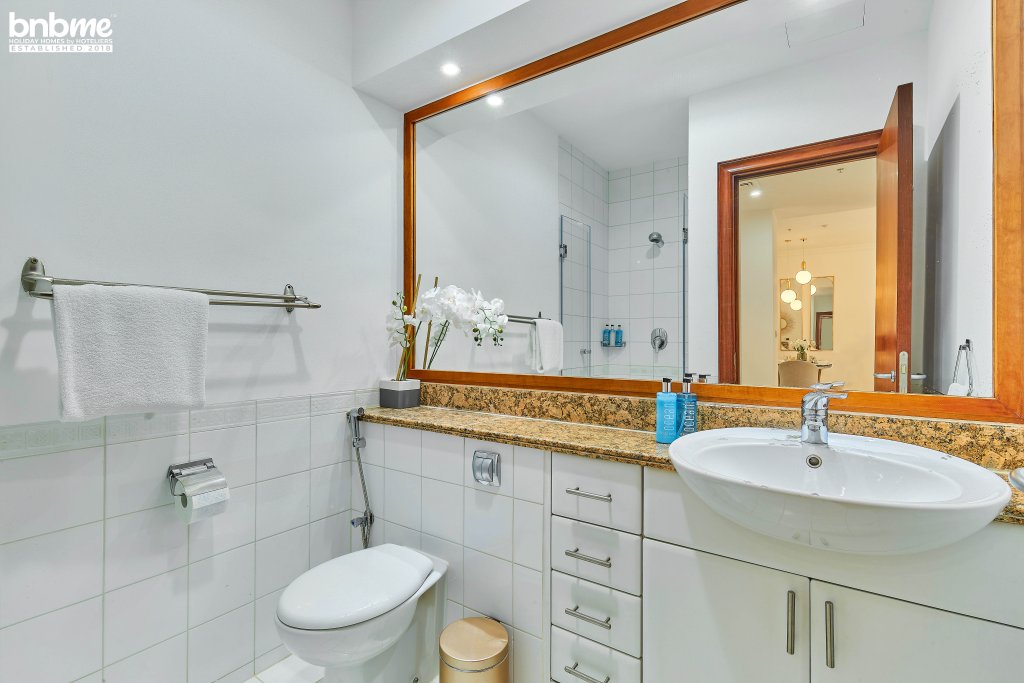 Дубай: Апартаменты bnbmehomes | Marvellous Marina Gem nr Ain Dubai - G05