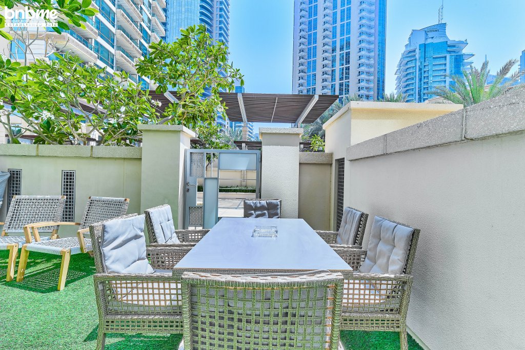 Дубай: Апартаменты bnbmehomes | Marvellous Marina Gem nr Ain Dubai - G05