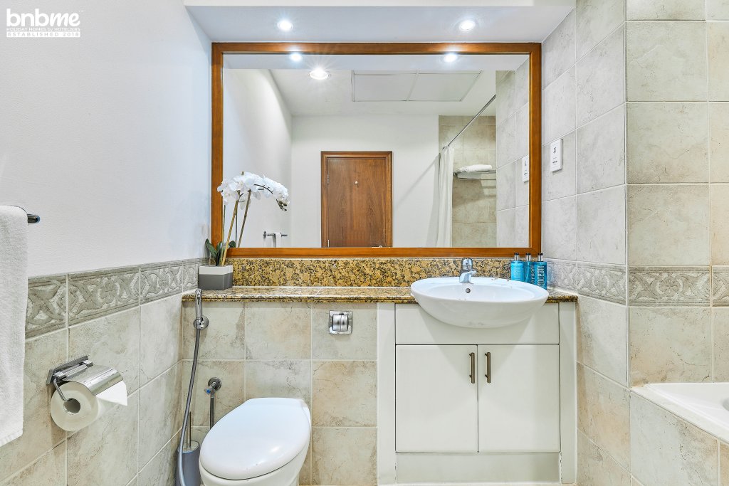 Дубай: Апартаменты bnbmehomes | Marvellous Marina Gem nr Ain Dubai - G05