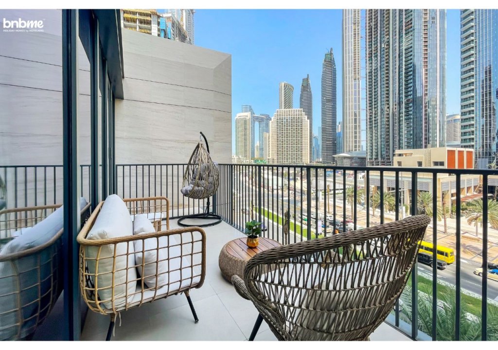 Дубай: Апартаменты Duplex w/ large outdoors patio on Pool level@BurjK-209