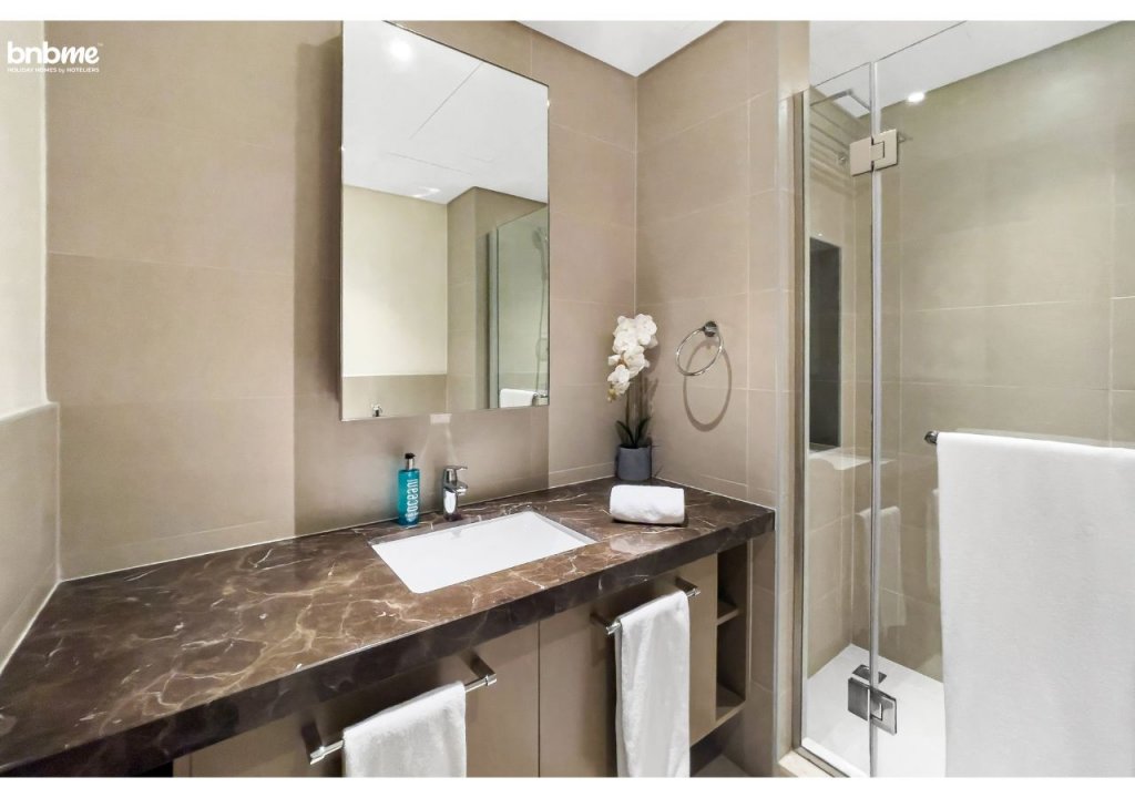 Дубай: Апартаменты Duplex w/ large outdoors patio on Pool level@BurjK-209
