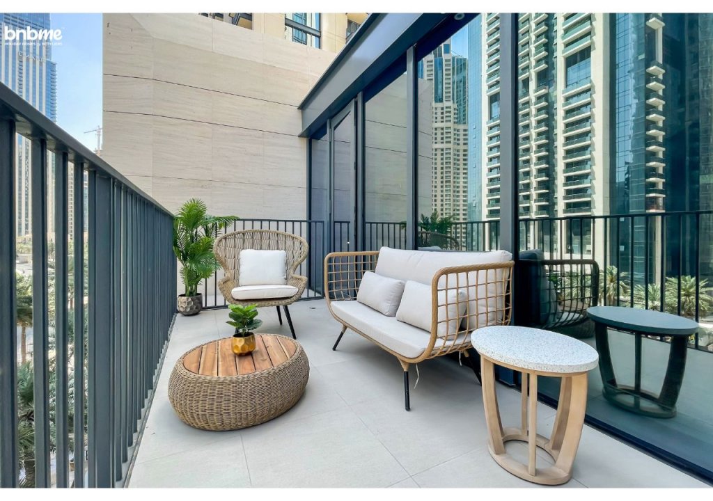 Дубай: Апартаменты Duplex w/ large outdoors patio on Pool level@BurjK-209