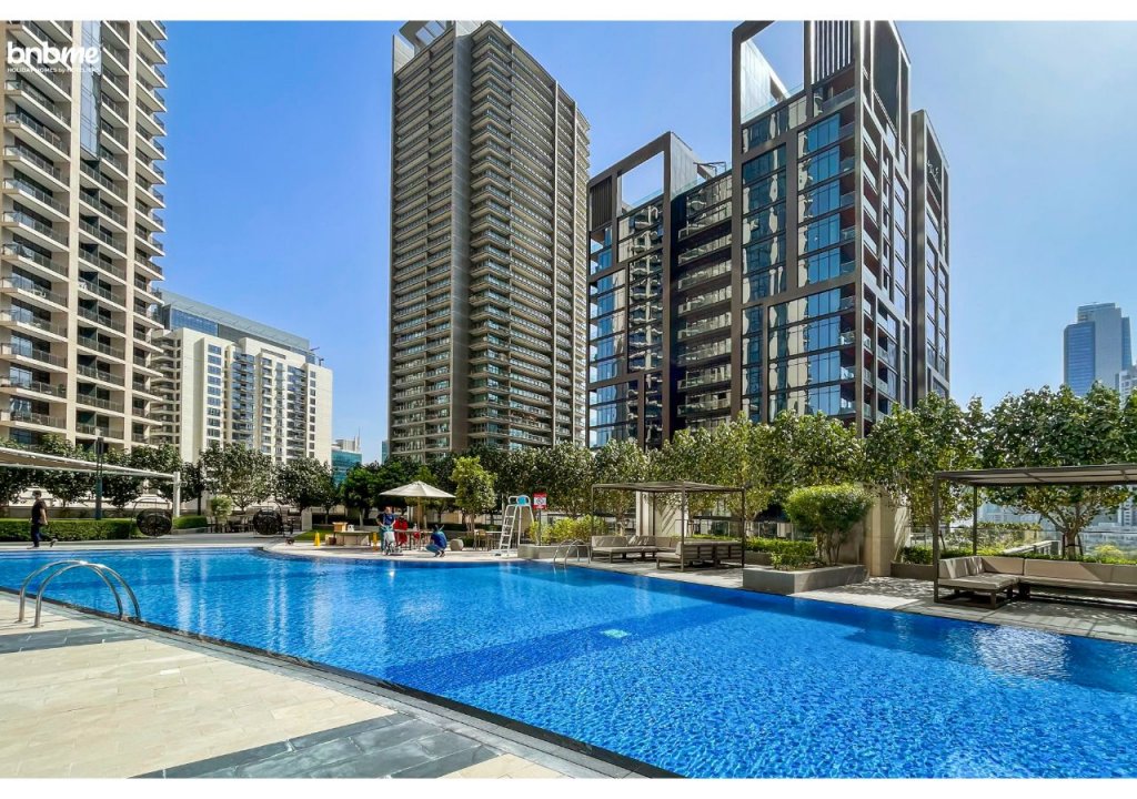 Дубай: Апартаменты Duplex w/ large outdoors patio on Pool level@BurjK-209