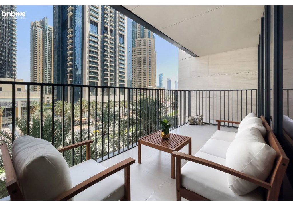Дубай: Апартаменты Duplex w/ large outdoors patio on Pool level@BurjK-209