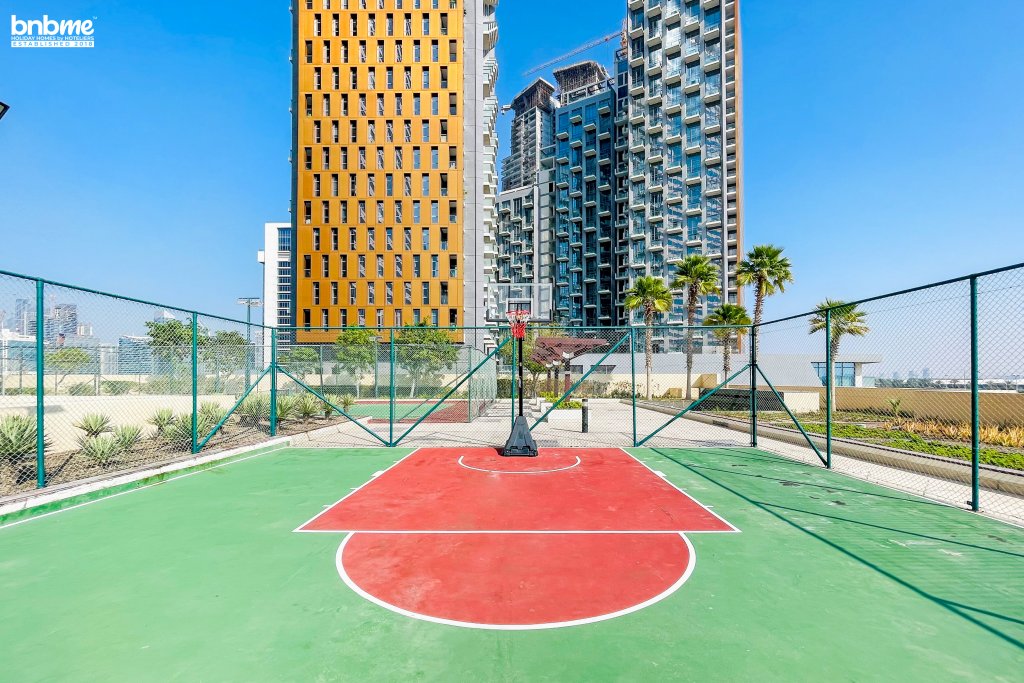 Дубай: Апартаменты bnbmehomes | Great Value 1 BR over looking Canal-303