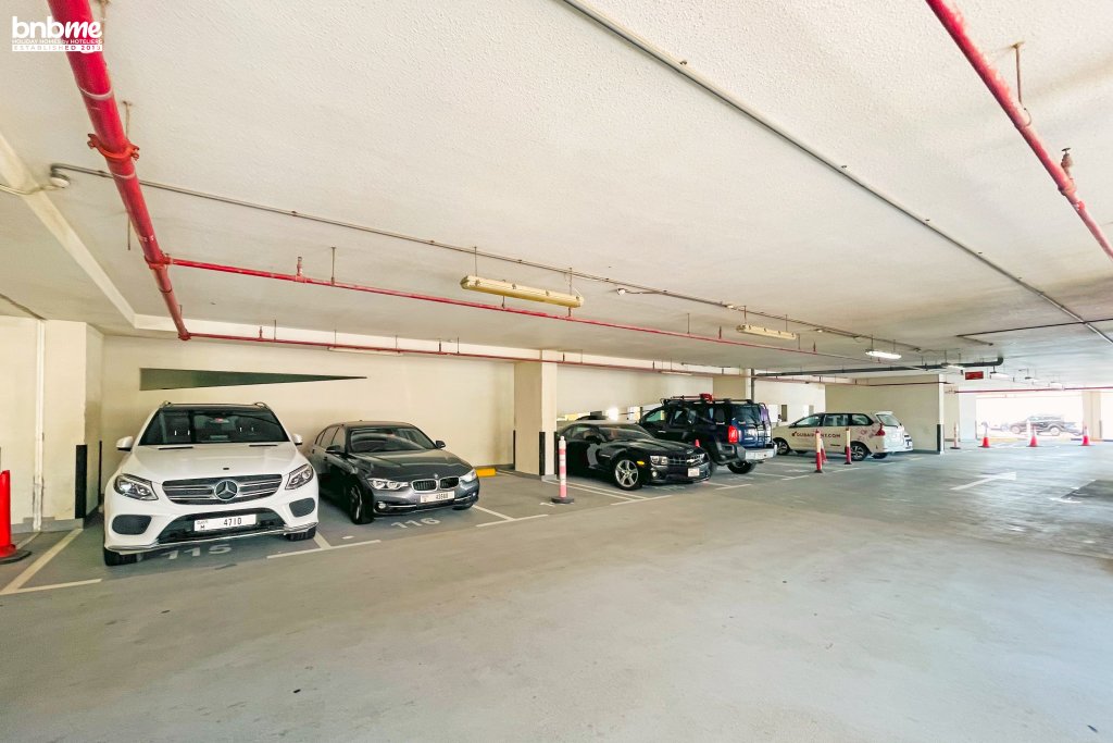 Дубай: Апартаменты bnbmehomes | Great Value 1 BR over looking Canal-303