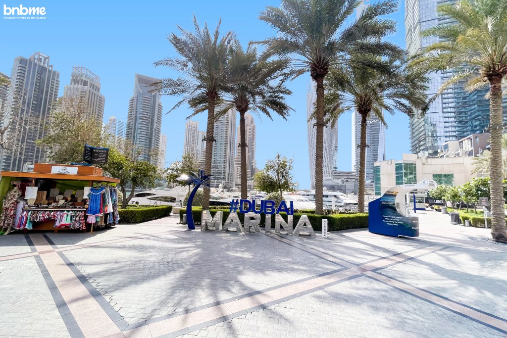 Дубай: Апартаменты Upscale Modern Designer Interiors with Marina View-1902