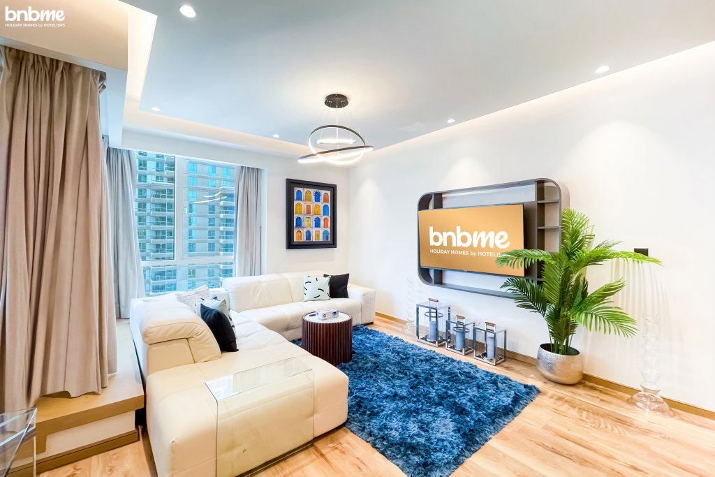 Дубай: Апартаменты Upscale Modern Designer Interiors with Marina View-1902