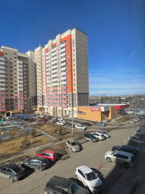 Красноярск: Квартира на Караульной 48