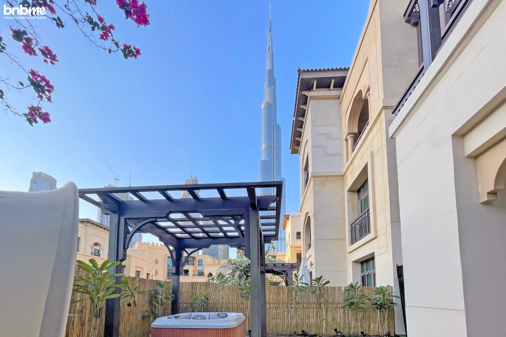 Дубай: bnbmehomes | Modern Luxury w/ Burj Khalifa View DT-6037