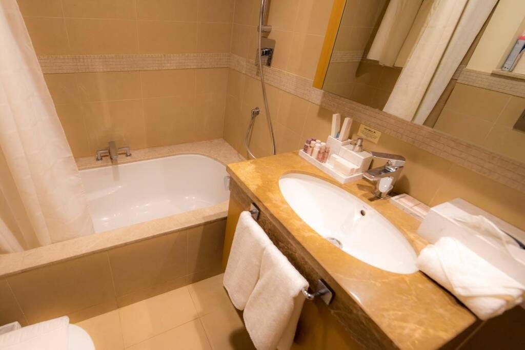 Дубай: First Class 1br with Dubai Skyline View