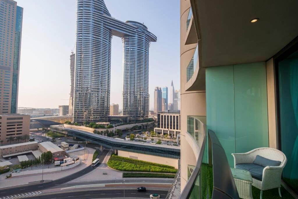 Дубай: First Class 1br with Dubai Skyline View