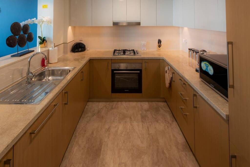 Дубай: First Class 1br with Dubai Skyline View