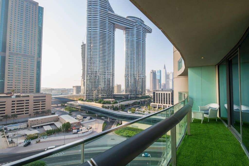 Дубай: First Class 1br with Dubai Skyline View