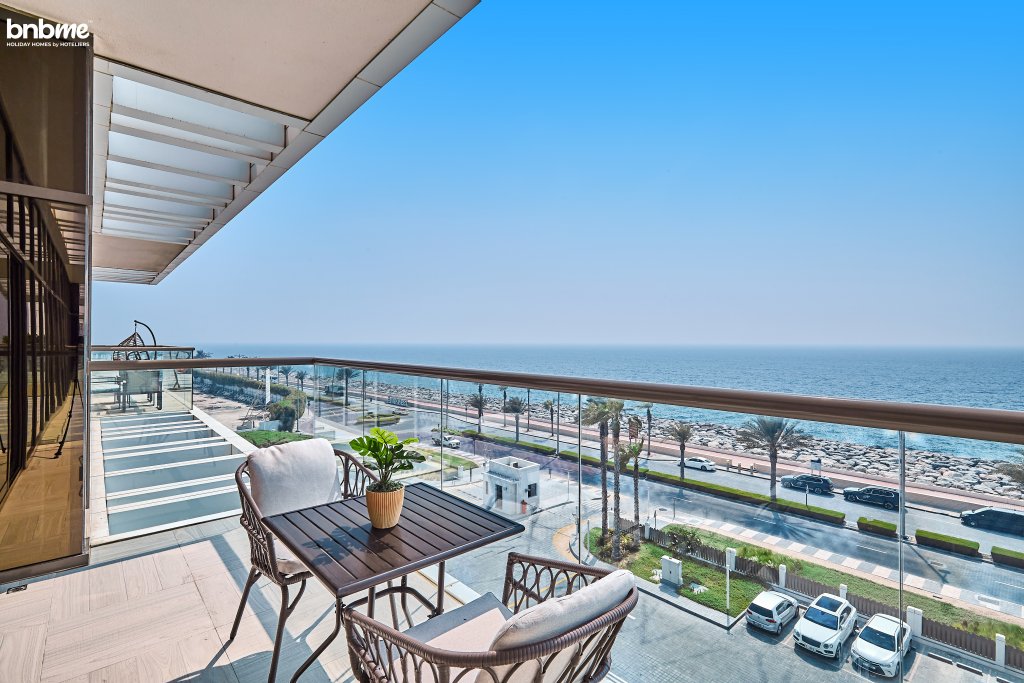 Дубай: Апартаменты bnbmehomes | Lux Beachfront Getaway on Palm-20412