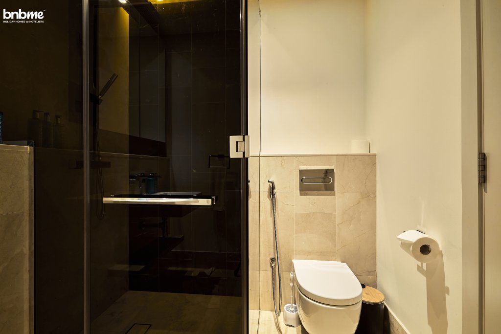 Дубай: Апартаменты bnbmehomes | Lux Beachfront Getaway on Palm-20412
