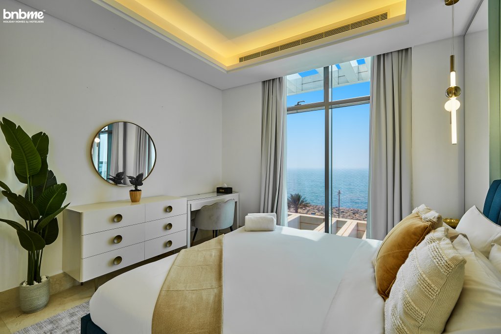 Дубай: Апартаменты bnbmehomes | Lux Beachfront Getaway on Palm-20412