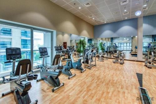 Дубай: skynest holiday homes princess tower 68th floor 1 bedroom apartment