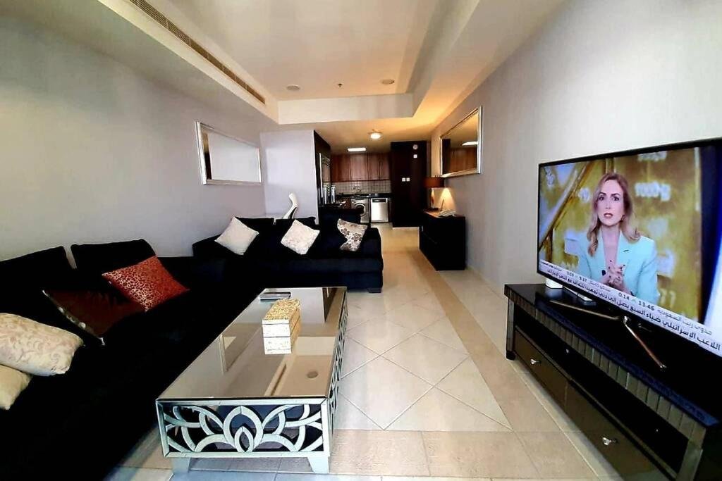 Дубай: skynest holiday homes princess tower 68th floor 1 bedroom apartment