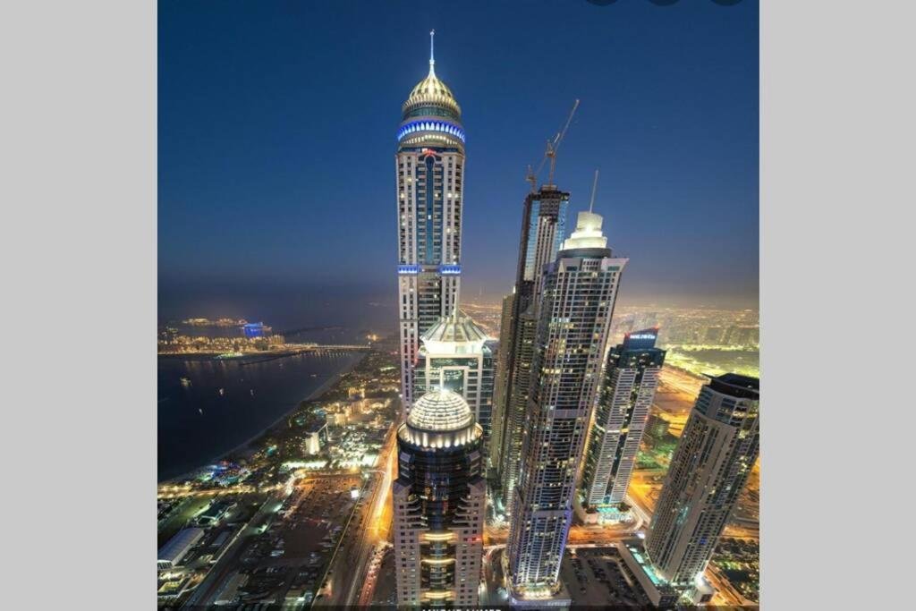 Дубай: skynest holiday homes princess tower 68th floor 1 bedroom apartment