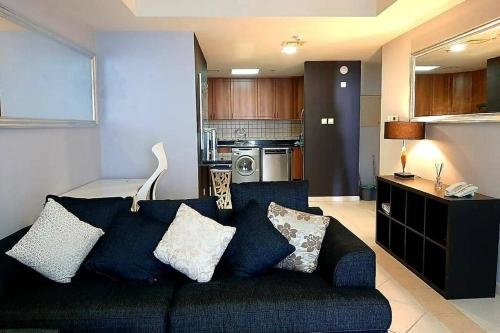 Дубай: skynest holiday homes princess tower 68th floor 1 bedroom apartment