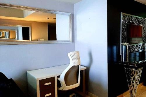 Дубай: skynest holiday homes princess tower 68th floor 1 bedroom apartment