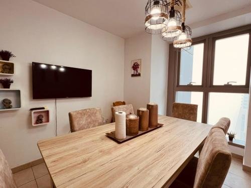 Дубай: skynest holiday homes princess tower 68th floor 1 bedroom apartment